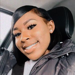 Meet your Posher, Tania